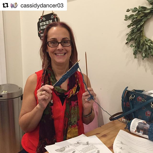 Learn How to Knit at @brewpointcoffee is coming up on Tuesday, Jan. 23 from 6:30-8:30 p.m. You can do it!#learningbydoing #knittersofinstagram #elmhurstil #library #Repost @cassidydancer03 with @get_repost・・・Learned to knit tonight! Thanks @chicagosmilingsoul for the invite! @askelmhurst #elmhurstmakery