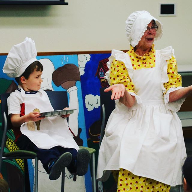 Do you know the Muffin Man? Happy  National Mother Goose Day! #storytime #mothergoose #libraryfun #elmhurstil #helivesondrurylane